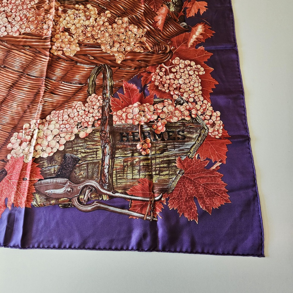 Hermès "Vendanges" by Valerie Dawlat-Dumoulin Vintage Silk Scarf 2001 - Picture 3 of 10